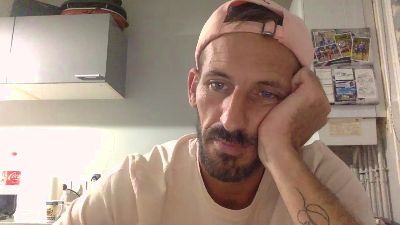 mec762586 live from France
