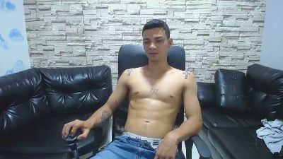 mike_vega0 live from Colombia