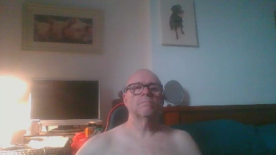 moggie1962 live from United Kingdom