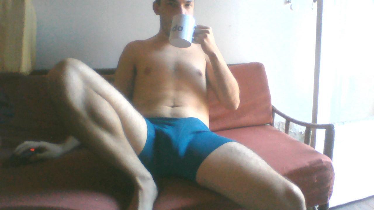 nicardoUY live from Uruguay