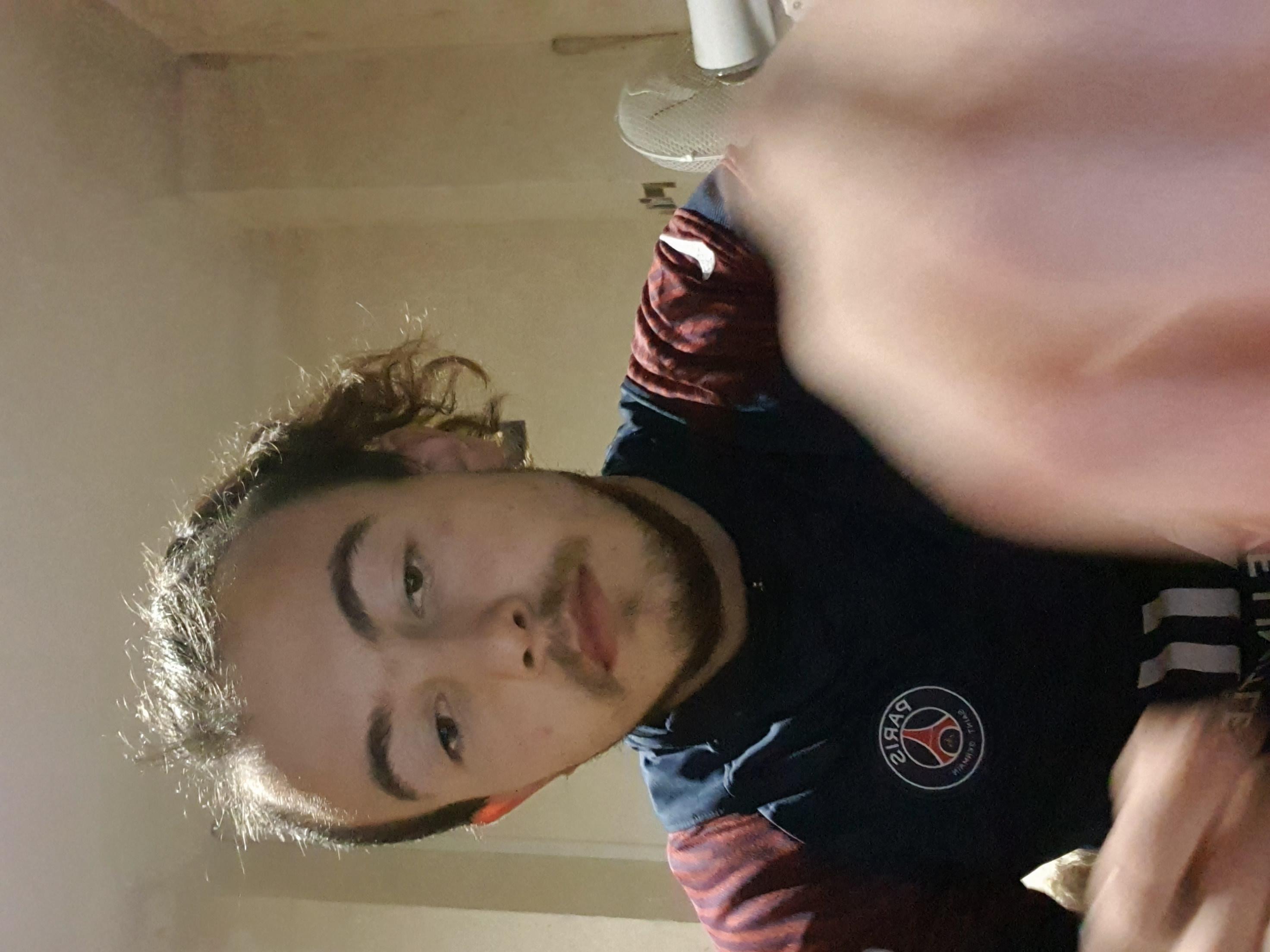 olivier9362 live from France