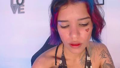 orianaasaenz live from United States
