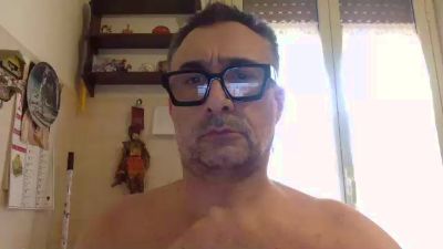 ortijah live from United Kingdom