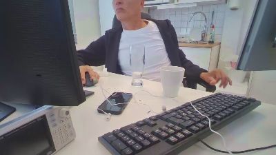 pinkpinkseek live from Sweden