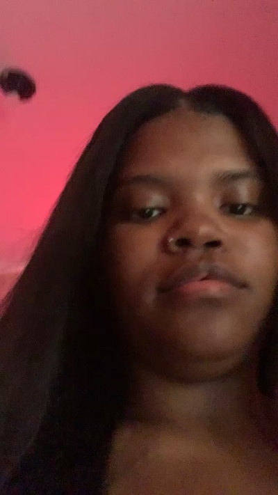 raquel201 live from Brazil