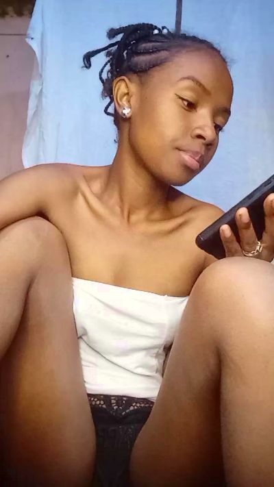 rinah77_xxx live from Madagascar