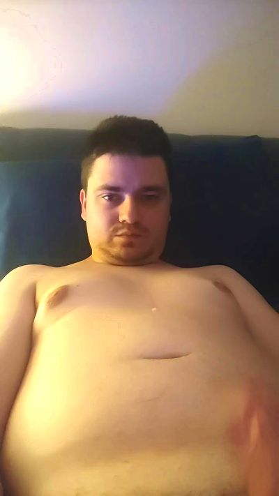 sexyguywhore18 live from Ukraine