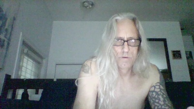 steeveb live from Canada