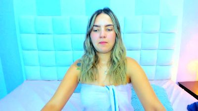 teresasroom_ live from Colombia