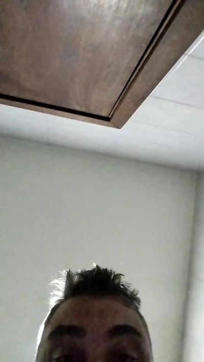 tiago1312 live from Brazil